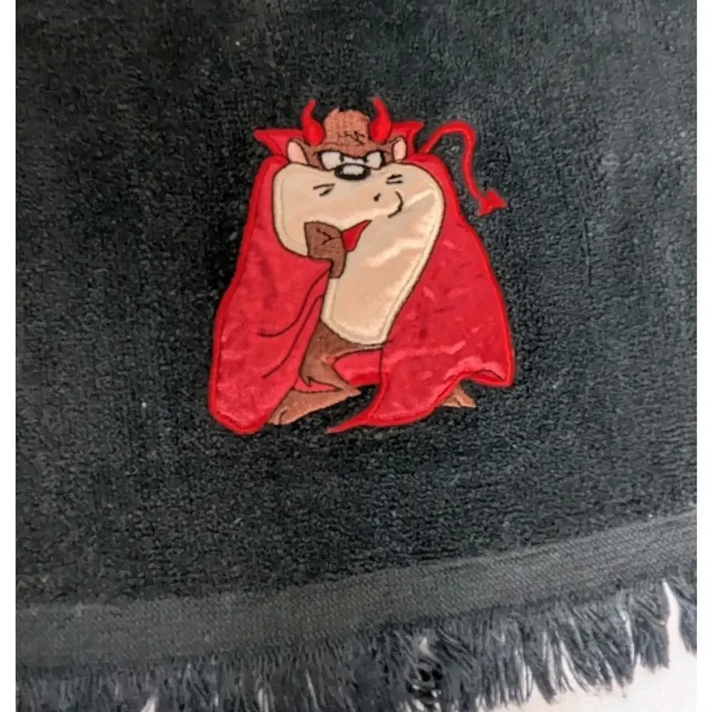 Set 2 Tasmanian Devil Fingertip Towel Sport Hand Cloth Embroider Halloween 1997
